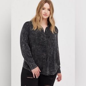 Torrid Lizzie Rayon Twill Botton up Long Sleeve deep black | Size 2 2XL 18-20